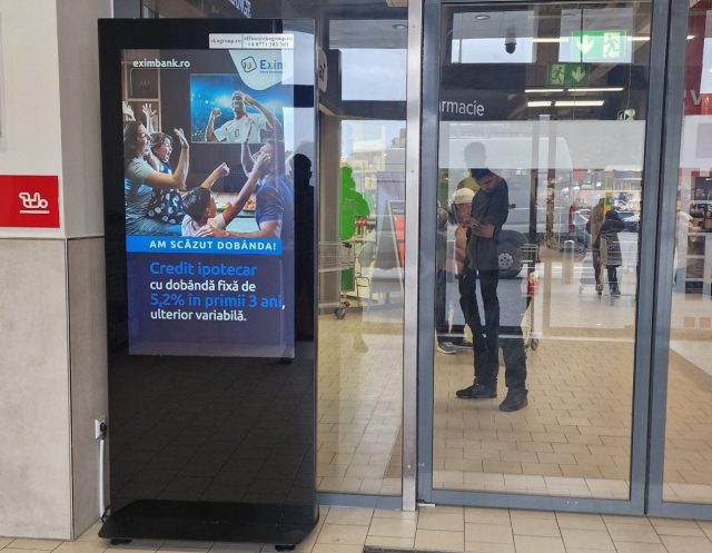 Rețeaua DOOH EkoGroup avansată de Ciprian Petrescu cucerește Brașovul